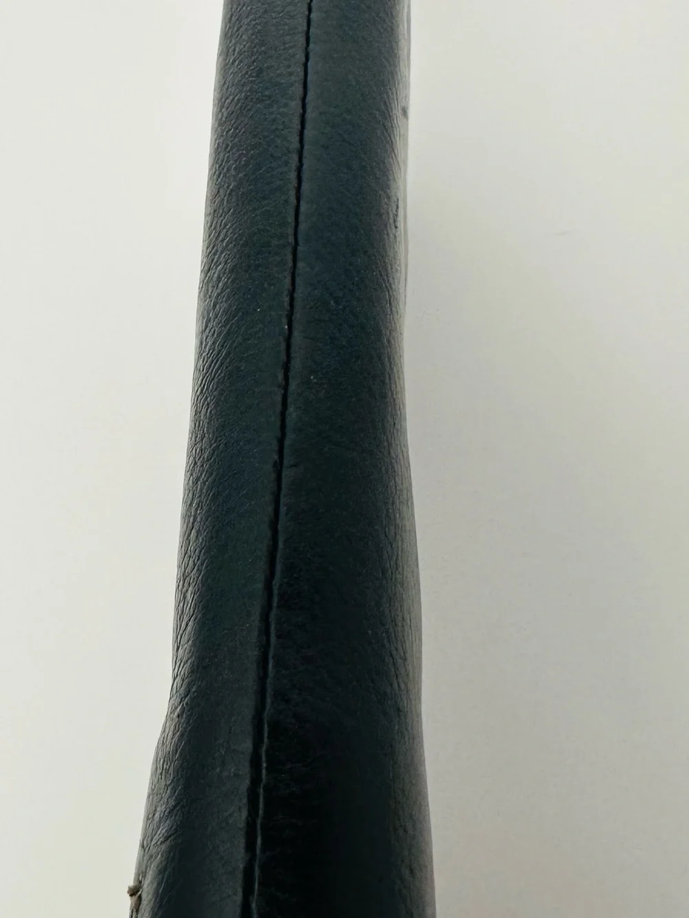 Fossil Black Leather Zip Wallet with Gold Logo Green Inside